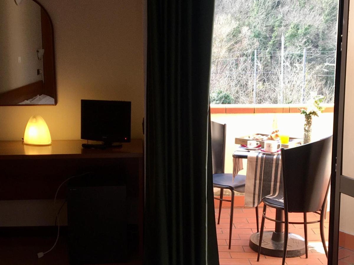 Hotel Kristall Orvieto Ngoại thất bức ảnh
